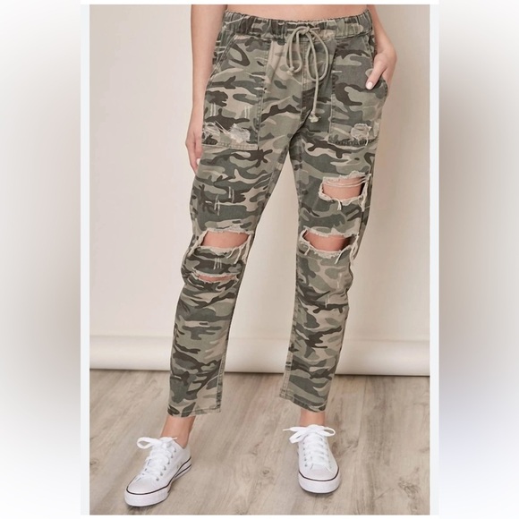 Mustard Seed camo distressed pants Medium M - Picture 2 of 12